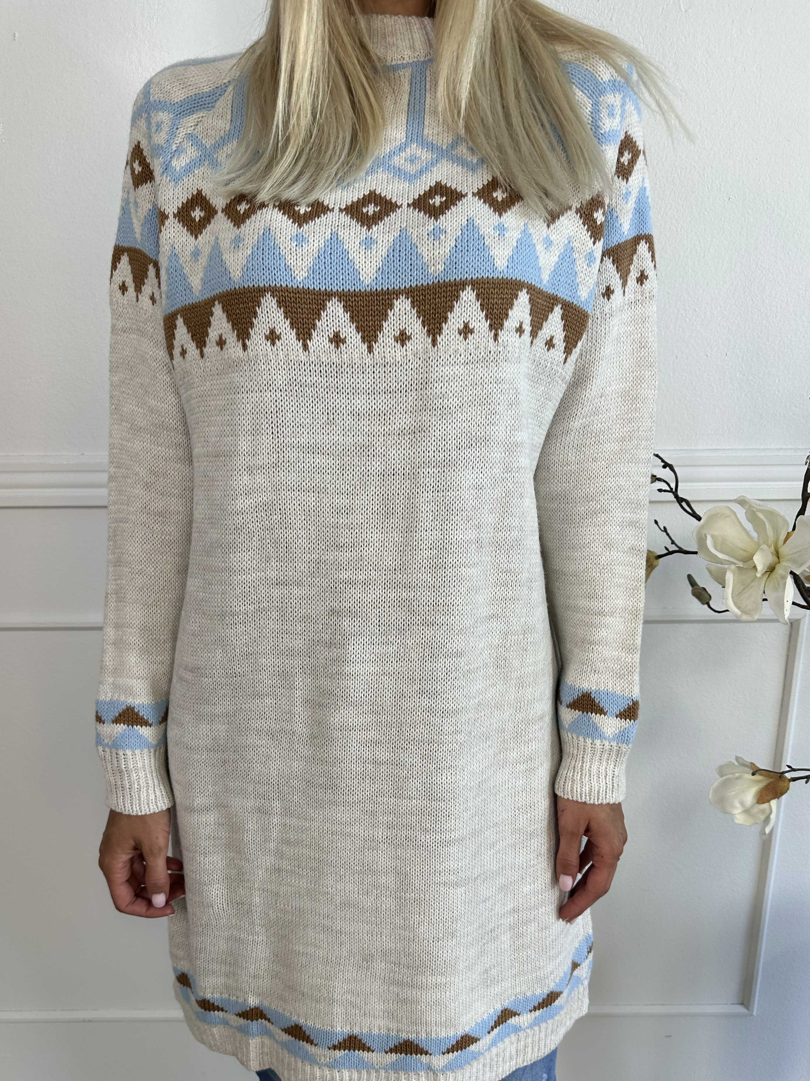 Viola - Stickad klänning med flerfärgat mönster